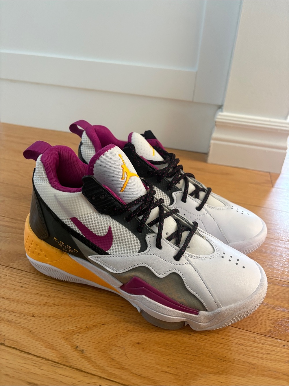 Nike Jordan zoom '92 sneaker